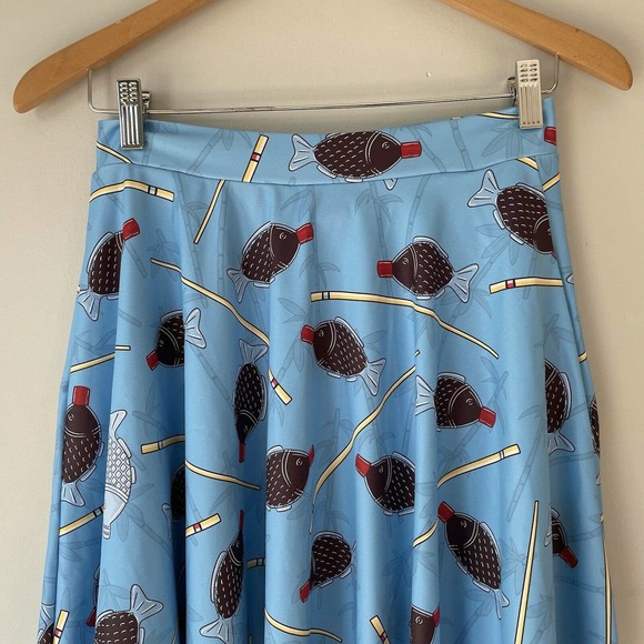 Blackmilk M Fish Fishing A-Line Skirt Stretch Mini - Picture 2 of 8